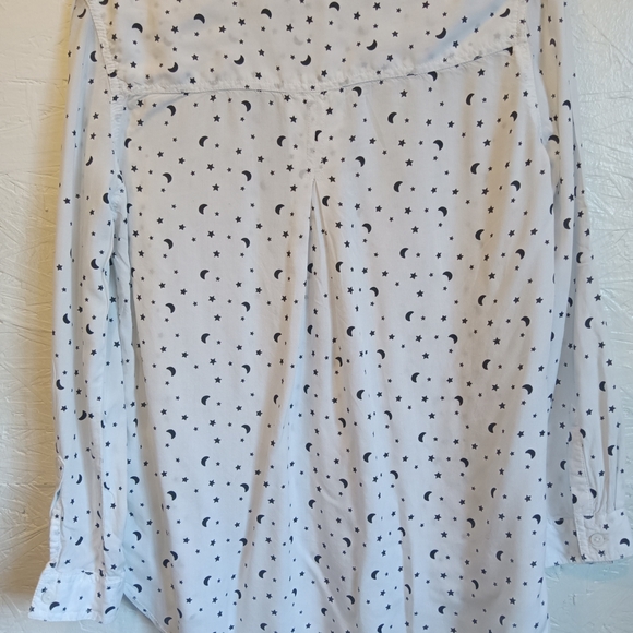beachlunchlounge White and Black Celestial Print Shirt Is Small - Picture 7 of 7